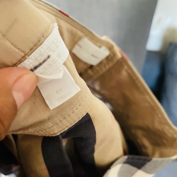 Burberry - Picture 5 of 7